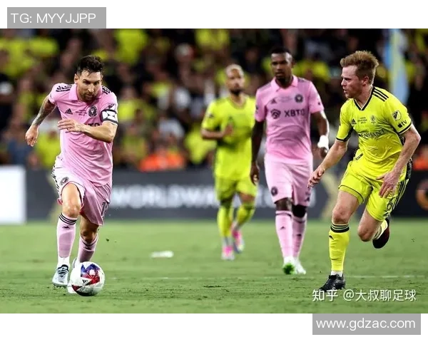 足球明星化身搞笑配音演员带你领略幽默与足球的奇妙结合